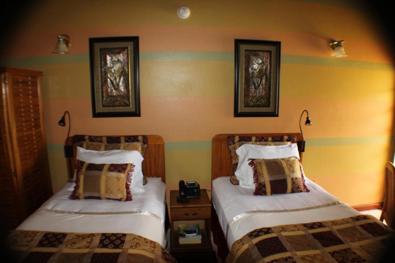 Native Abode Bed & Breakfast Bon Accord Village Exterior photo
